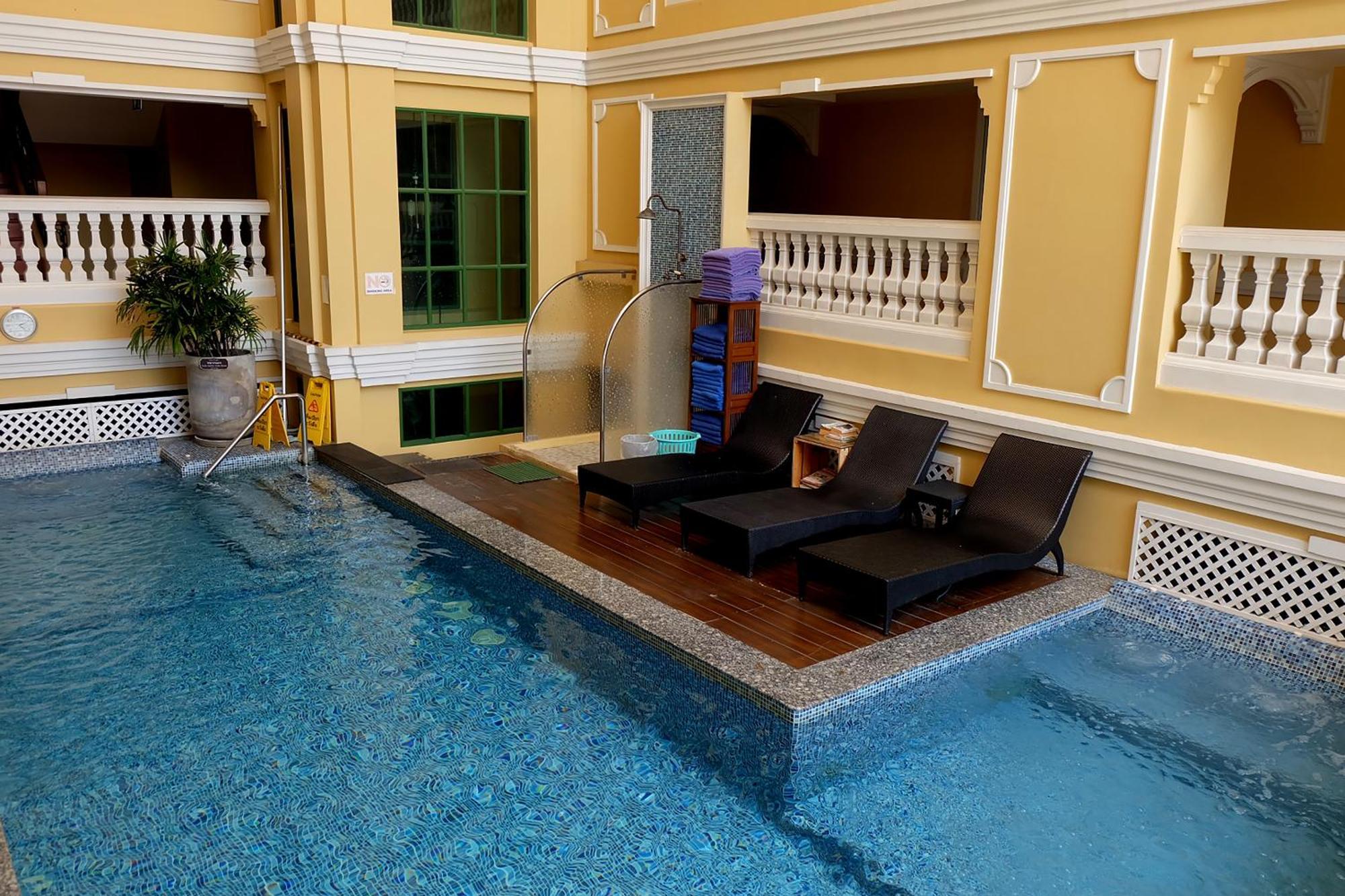 Siri Heritage Bangkok Hotel Luaran gambar